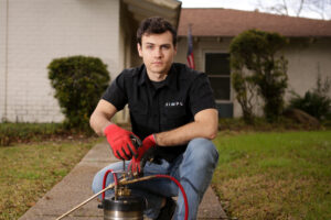 Tired of dealing with pests in San Antonio? Our team at Simpl Pest Control can help with our professional pest control services.